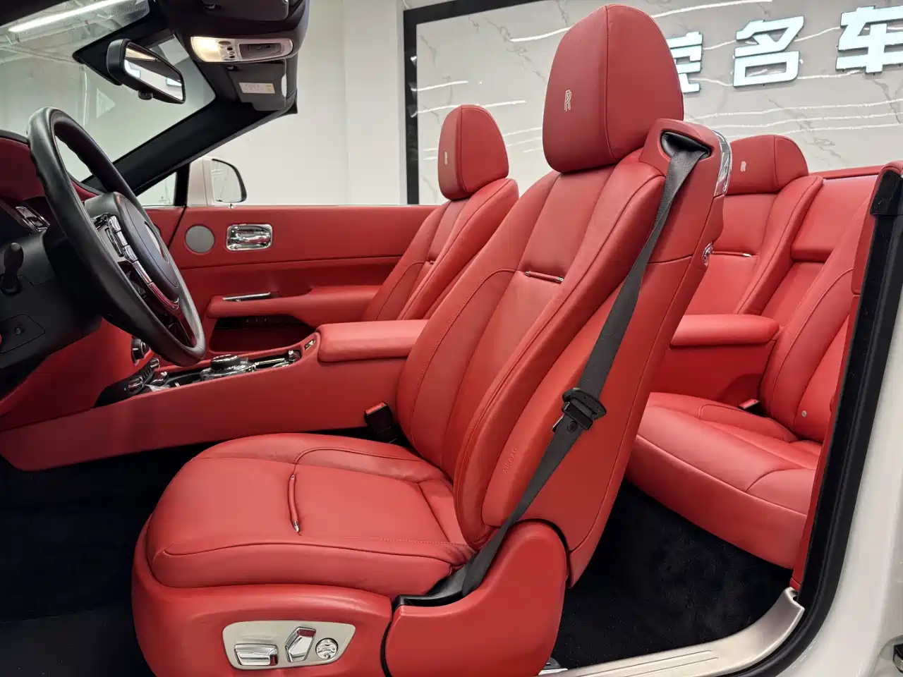 Rolls-Royce Dawn 2018 2015 6.6T Standard