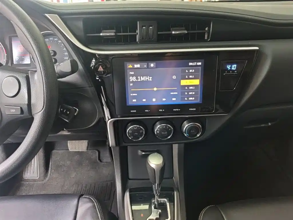 Toyota Corolla 2017 Facelift 1.2T S-CVT GL-i фото 13