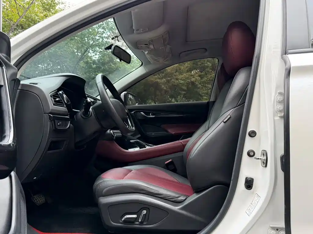 Photo 4 - Dongfeng Aeolus Dongfeng Fengshen AX7