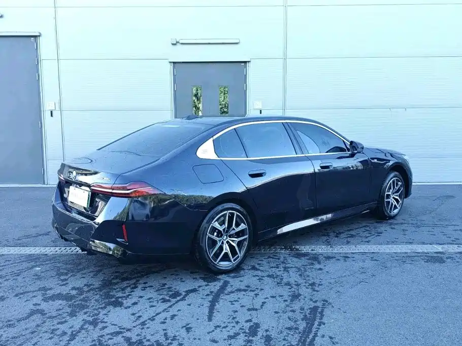 BMW i5 2026 2025 eDrive 35L M Sport Package