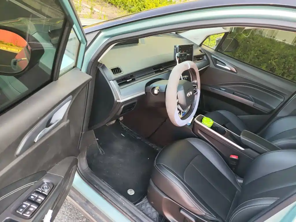 Nezha Auto Nezha V 2023 2022 Trend 400 Lite
