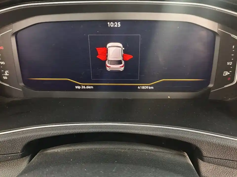 Volkswagen T-ROC 2022 280TSI DSG 2WD Comfort PLUS фото 8