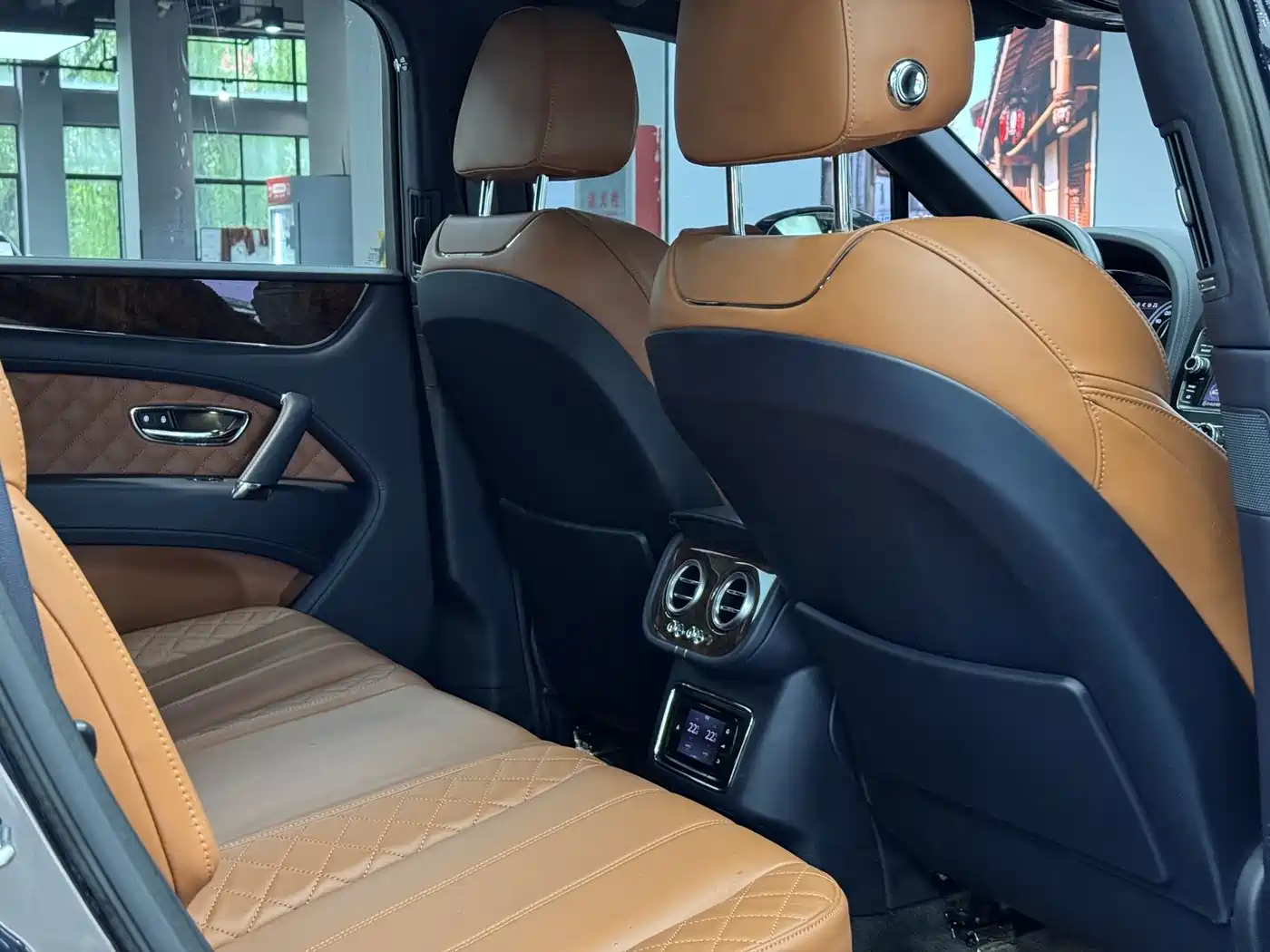 Bentley Bentayga 2017 2016 6.0T Standard Edition