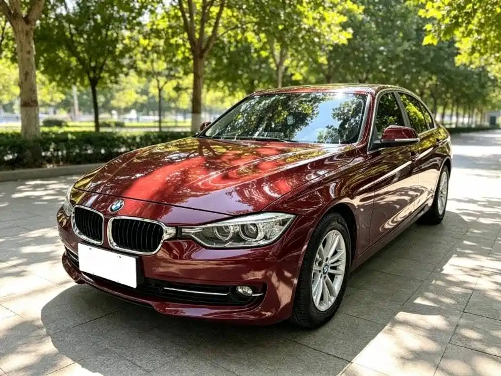 Photo 1 - BMW 3 Series