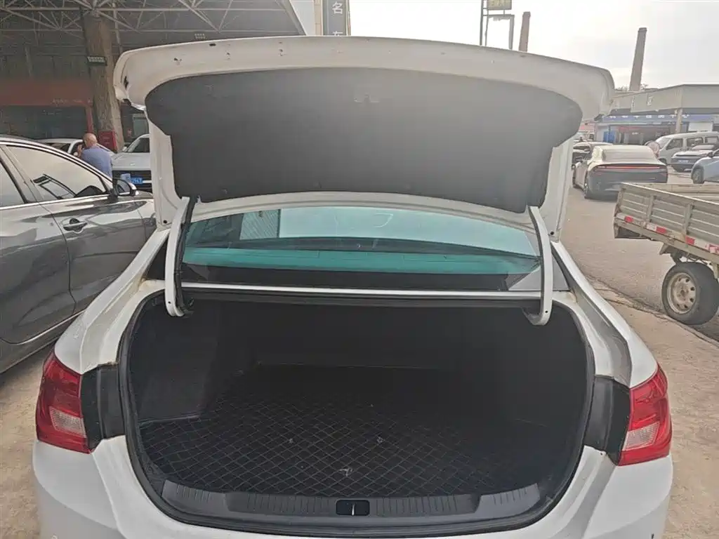 Buick Excelle 2017 15N Automatic Progressive фото 19