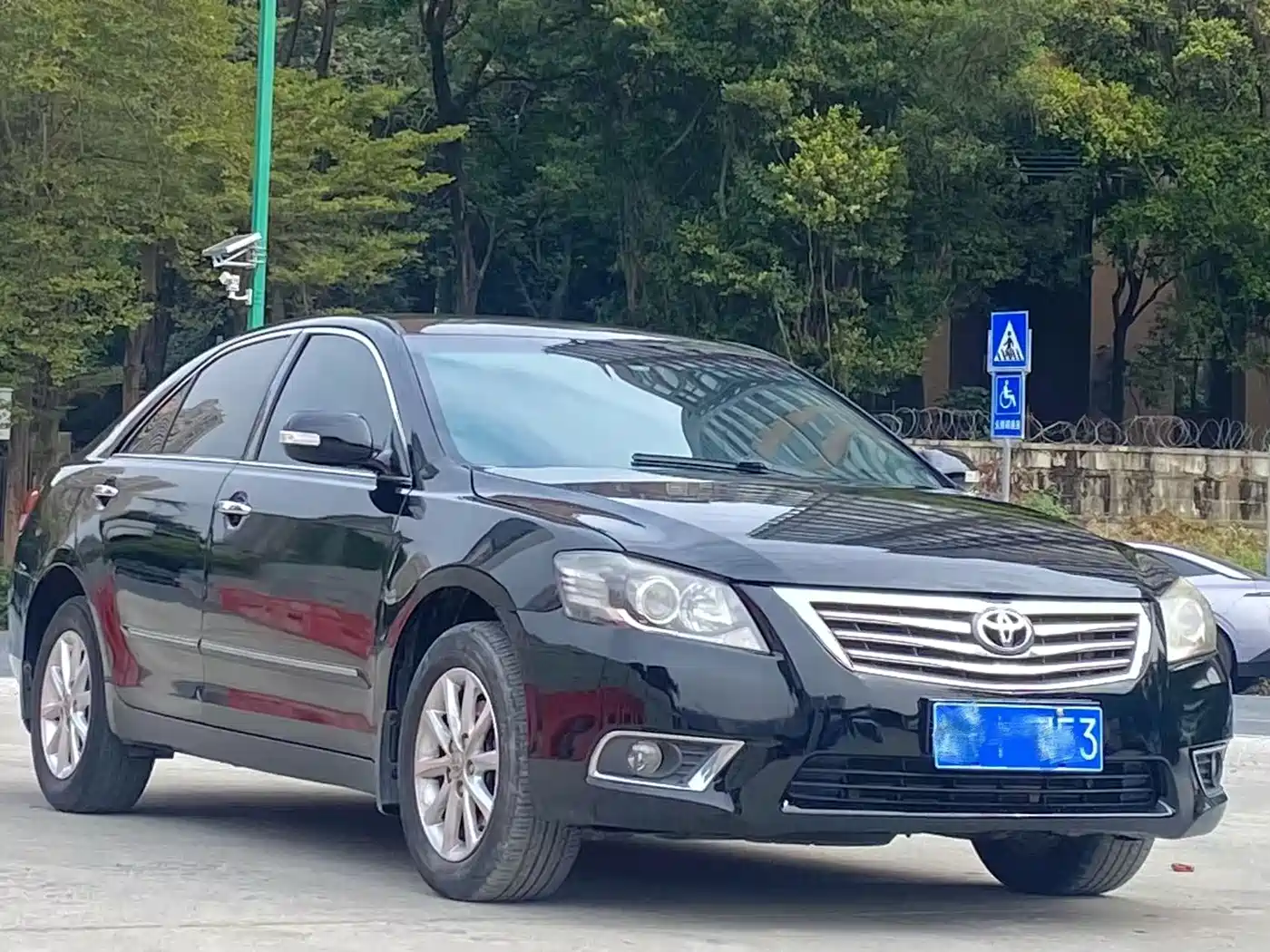 Toyota Camry 2013 200E Classic Elite Edition фото 3