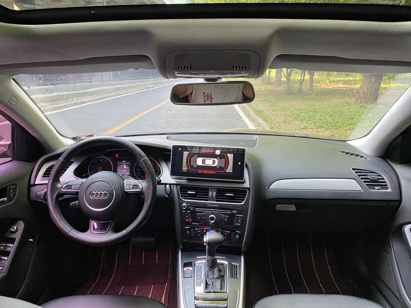 Audi A4L 2013 35 TFSI Automatic Standard фото 15