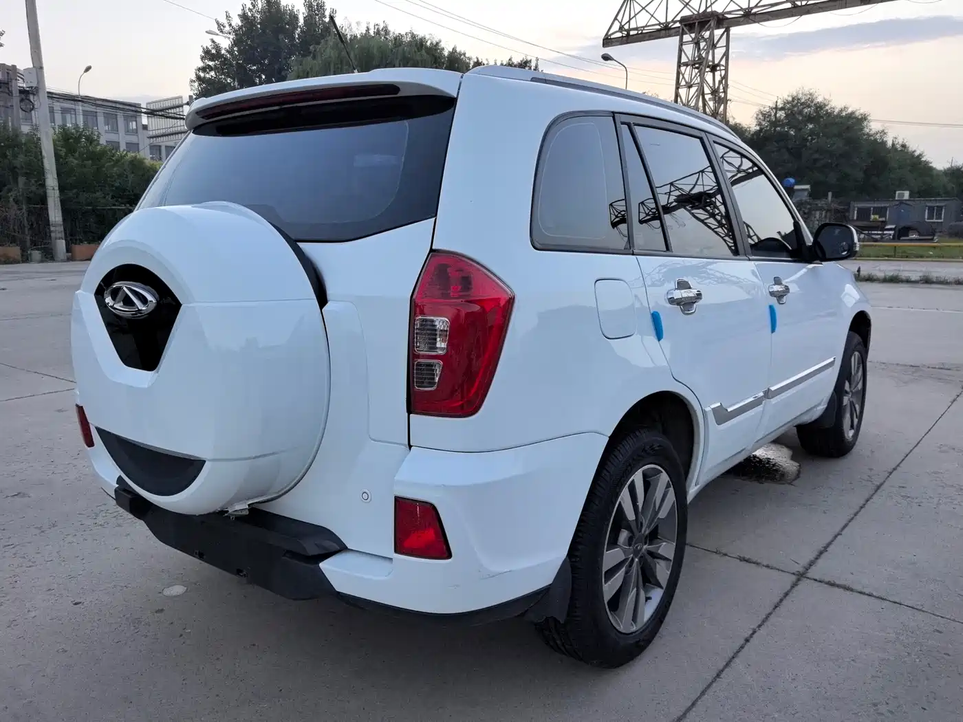 Chery Tiggo 3 2017 2016 1.6L CVT Smart Edition
