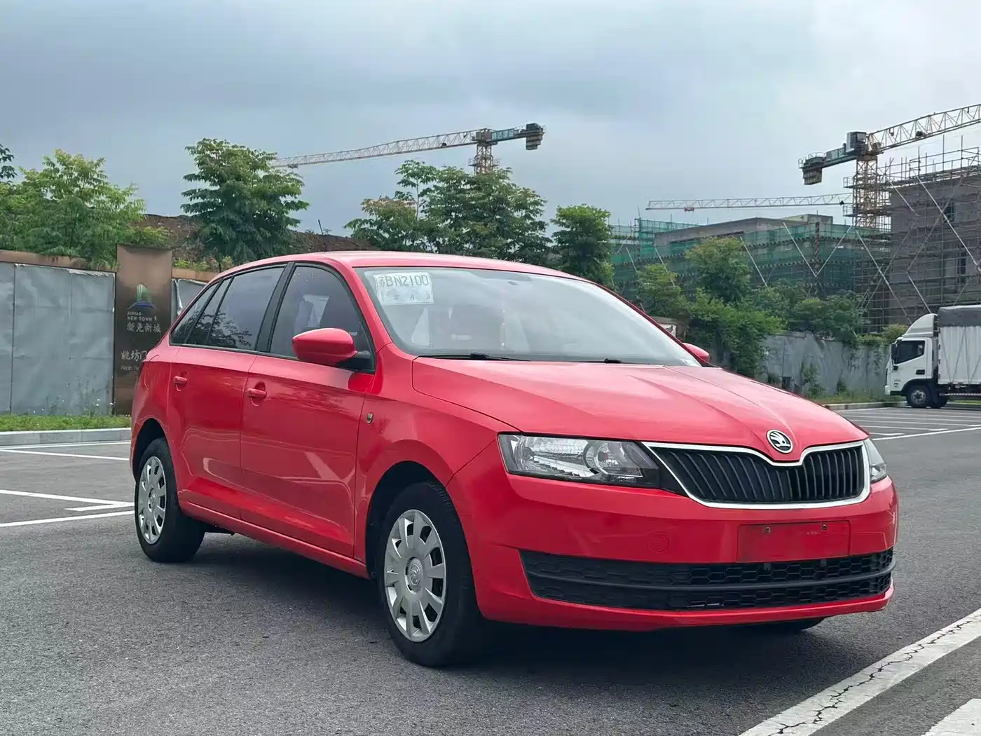 Škoda Skoda Rapid Spaceback 2014 1.6L Automatic乐享版 фото 3