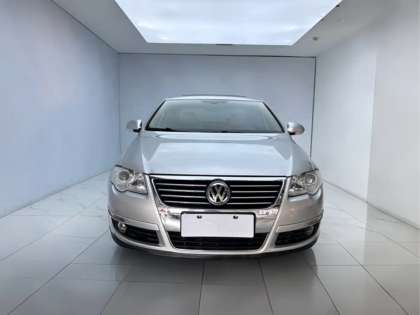 Volkswagen Magotan 2009 1.8TSI DSG Comfort фото 2