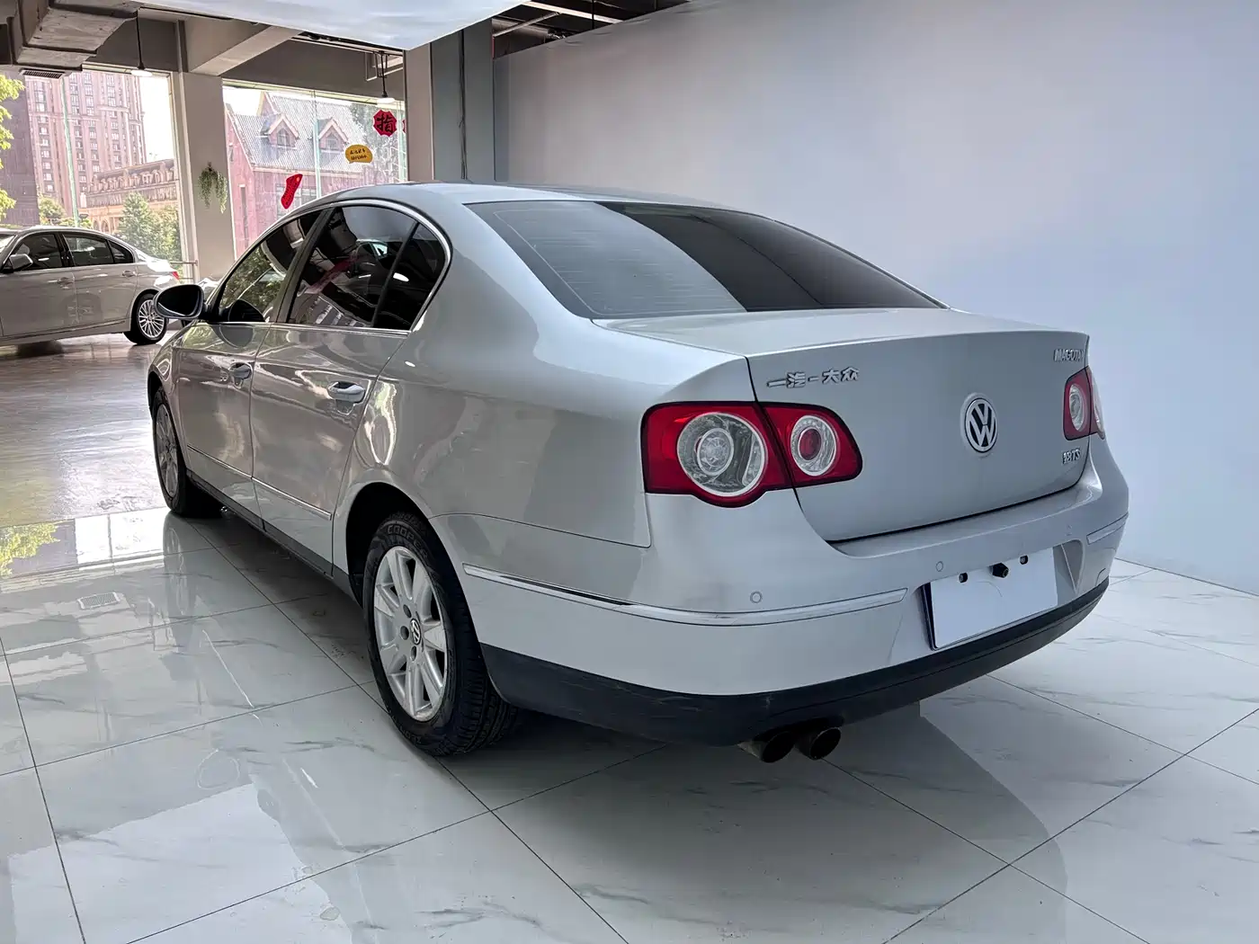 Volkswagen Magotan 2009 1.8TSI DSG Comfort фото 5