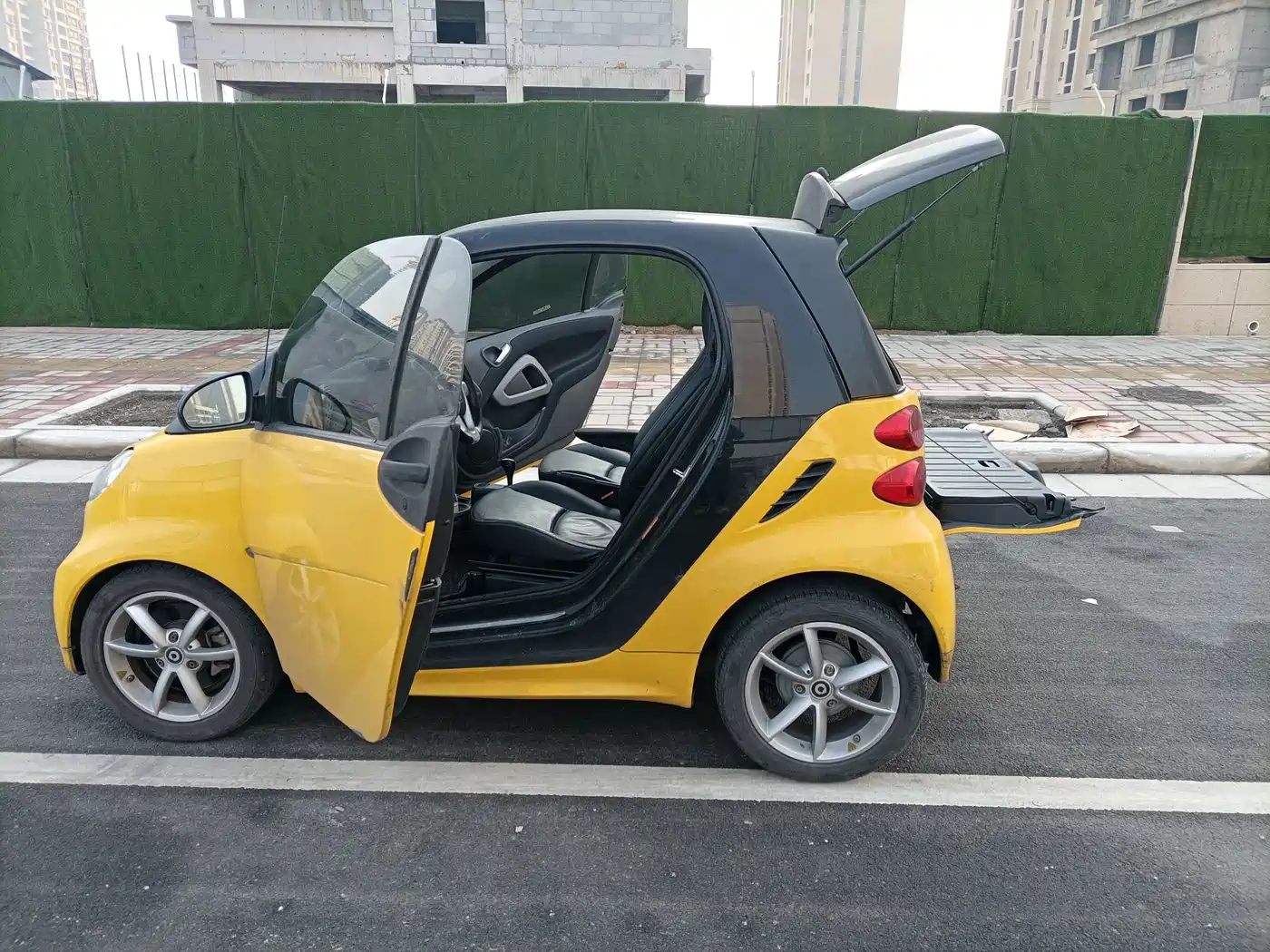 smart fortwo 2014 2013 1.0T Hardtop Passion