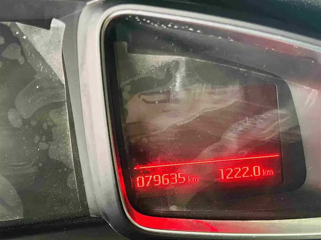 DS 5LS 2014 2014 1.8L Automatic Comfort VTi140