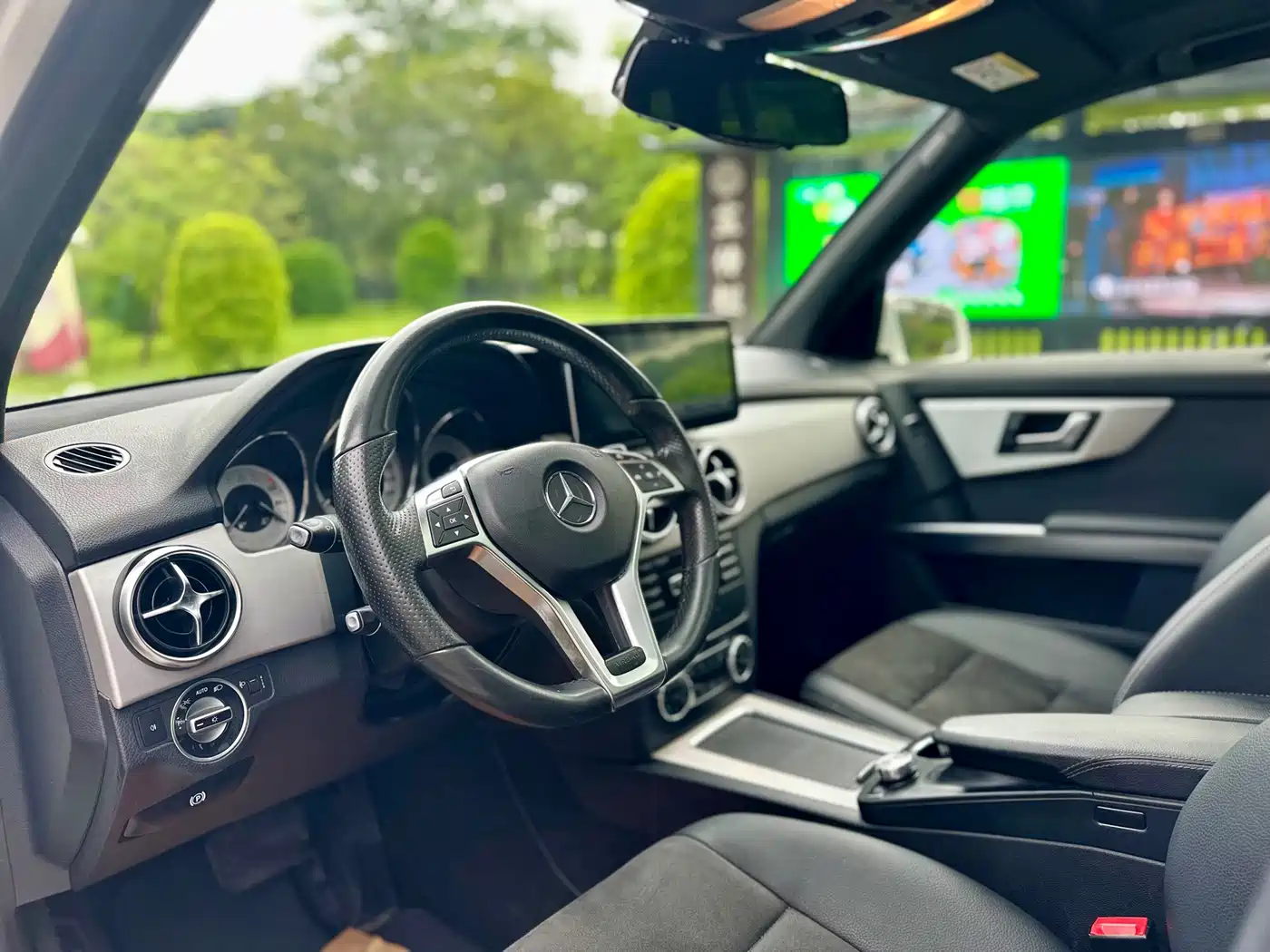 Mercedes-Benz GLK-Class 2015 2014 GLK 200 Standard