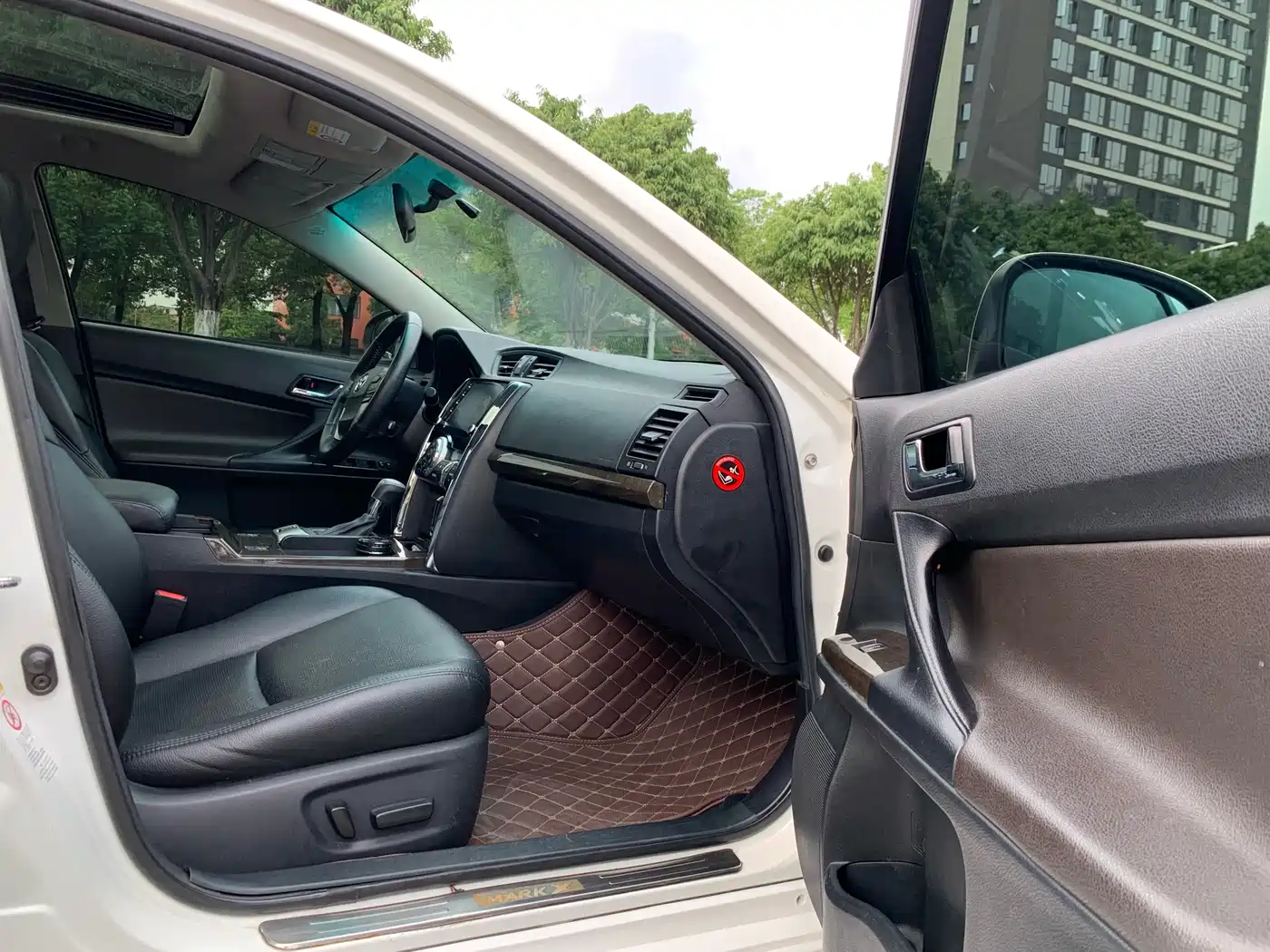 Toyota Reiz 2013 2.5V Premium Edition фото 14