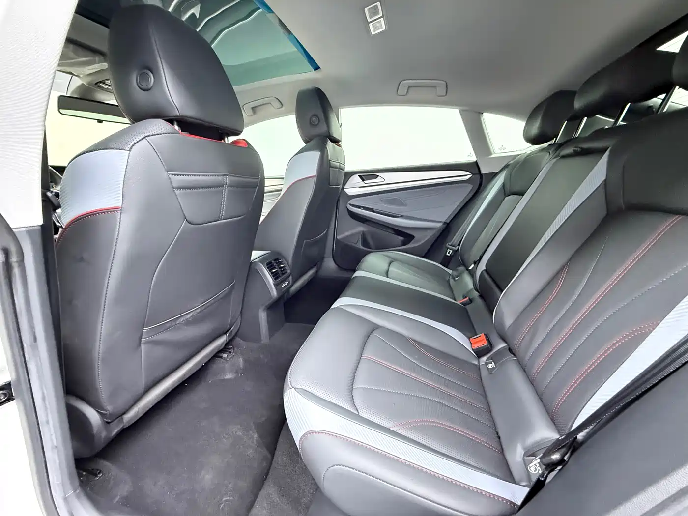 Volkswagen Lamando 2022 Lamando L 280TSI DSG Cool Edition фото 9