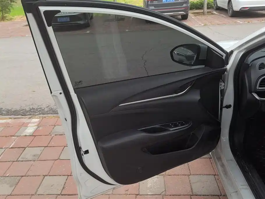 Buick Excelle 2021 Exemplar 1.5L Auto Progressive фото 7
