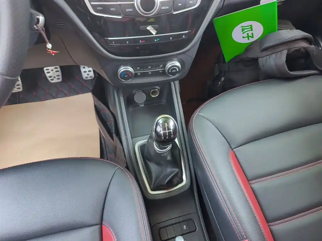 Haval H1 2015 1.5L Manual Luxury фото 14