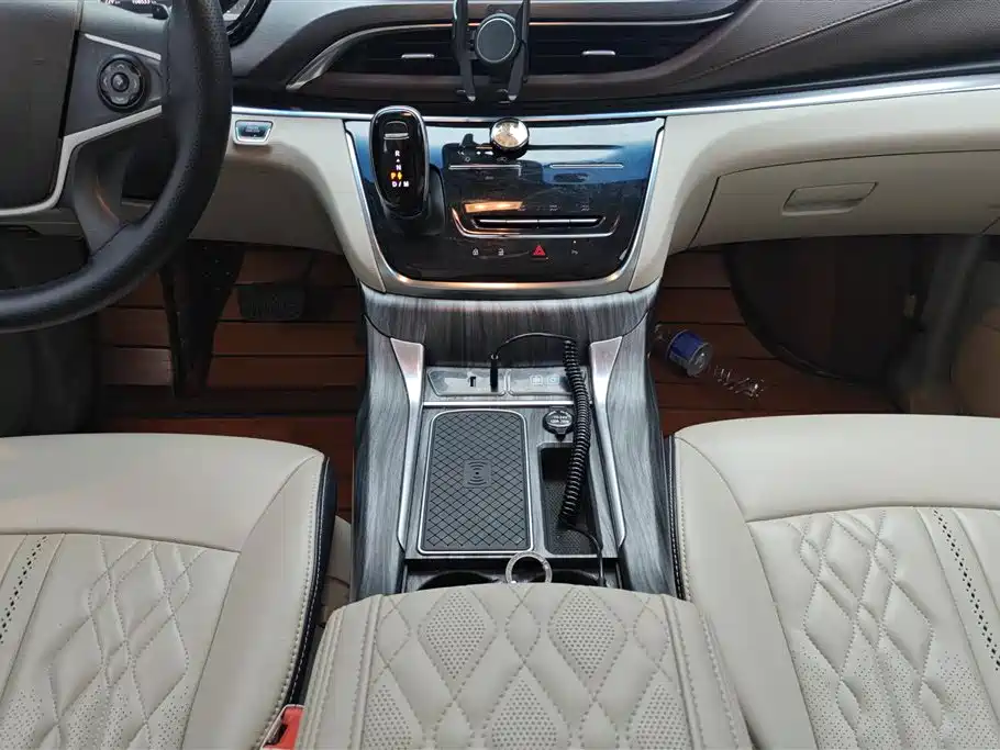 Buick GL8 2021 Land Business Class 652T Comfort фото 16