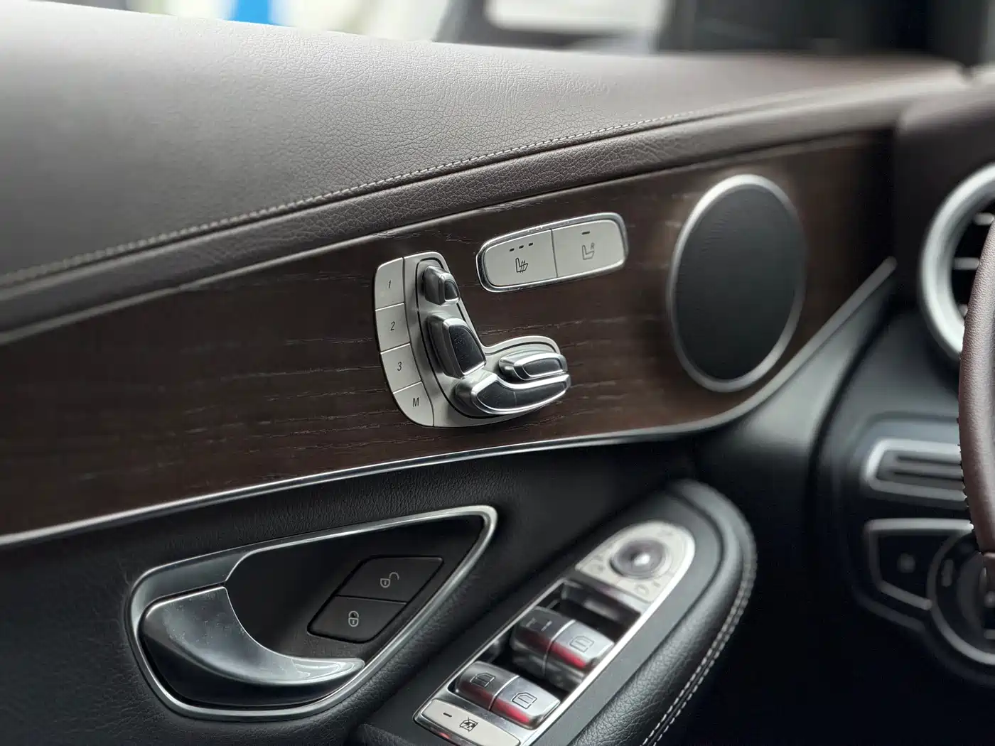 Mercedes-Benz GLC 2021 GLC 300 L 4MATIC Sporty фото 18