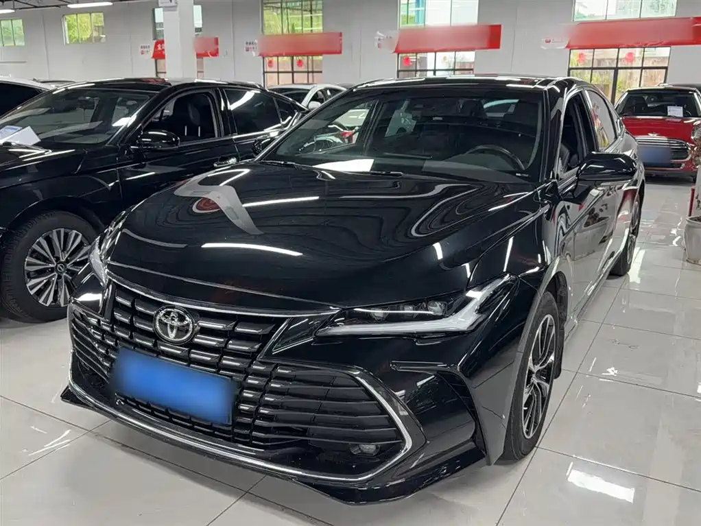 Toyota Avalon 2023 2.0L Premium Selection фото 2