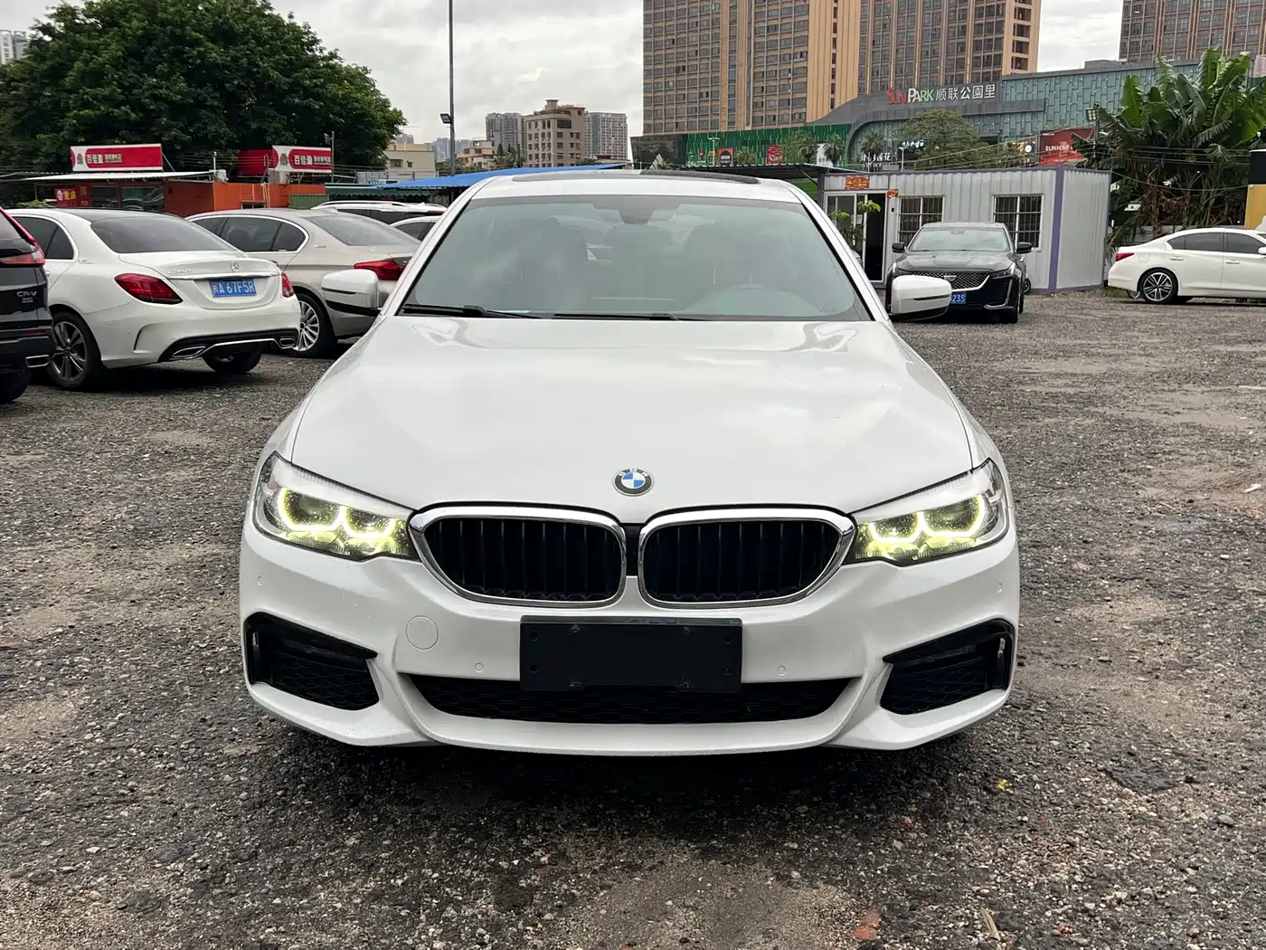 BMW 5 Series 2019 525Li M Sport Package