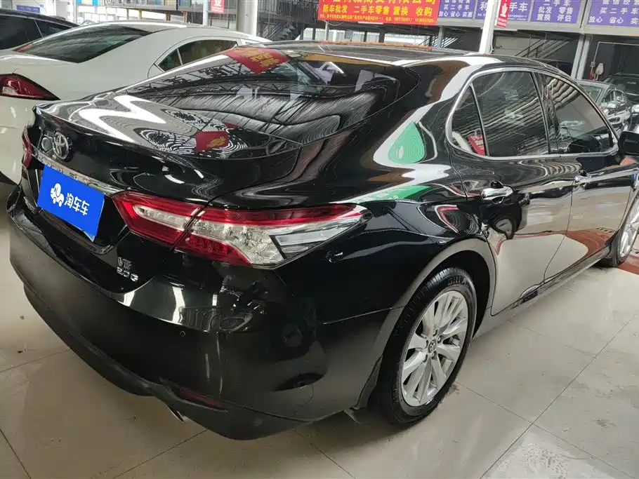 Toyota Camry 2019 Facelift 2.0G Luxury Edition фото 3