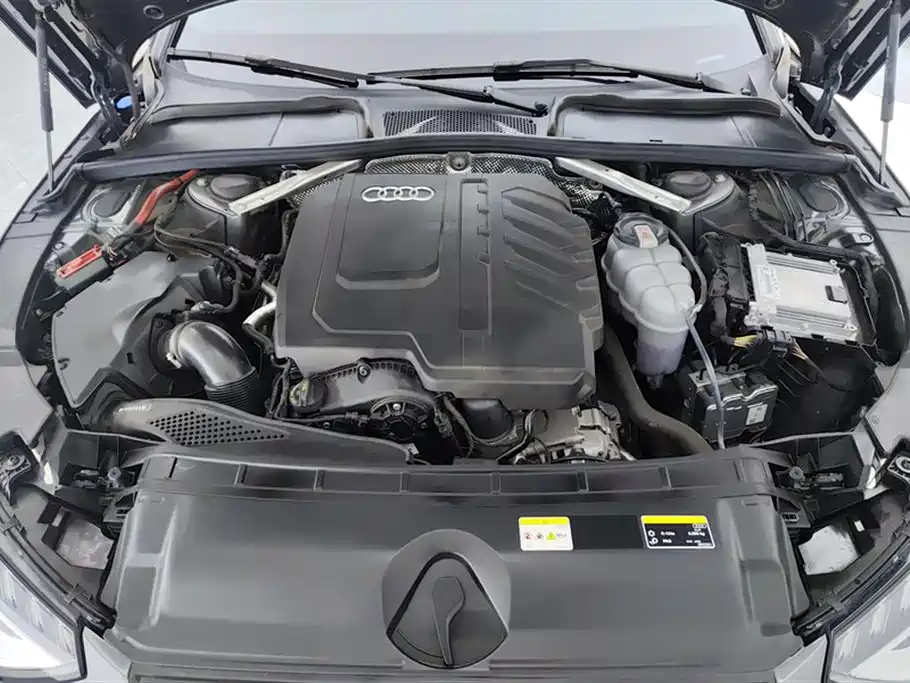 Audi A4L 2023 40 TFSI Luxury Sport фото 10