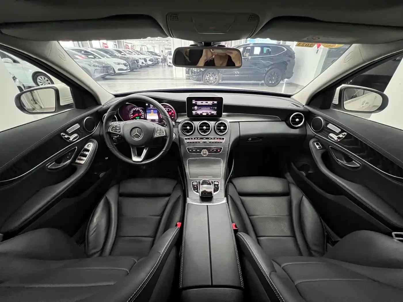 Mercedes-Benz C-Class 2017 C 200 L Sport фото 13