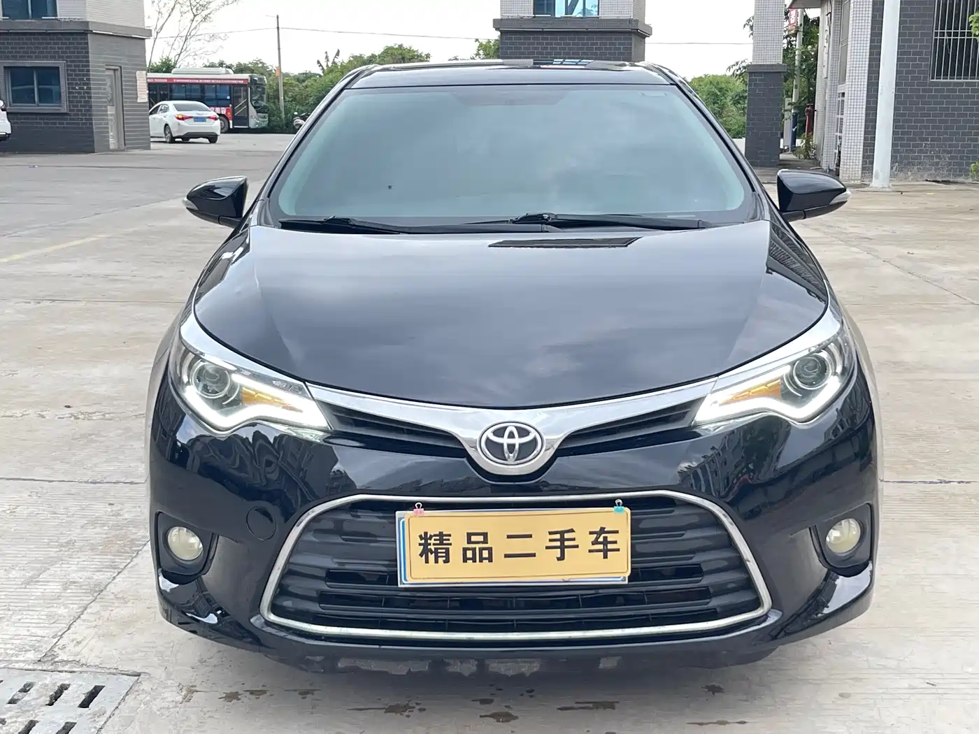 Toyota Levin 2014 1.6G CVT Elite Edition фото 2