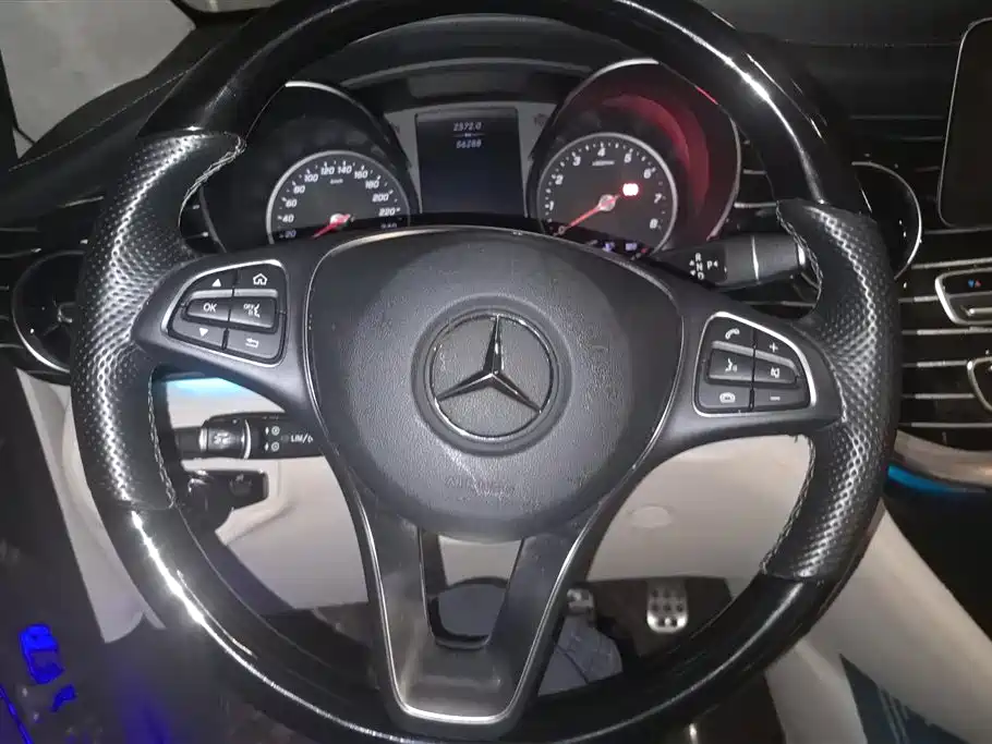 Mercedes-Benz V-Class 2022 V 260 L Long Wheelbase Prestige Edition фото 14