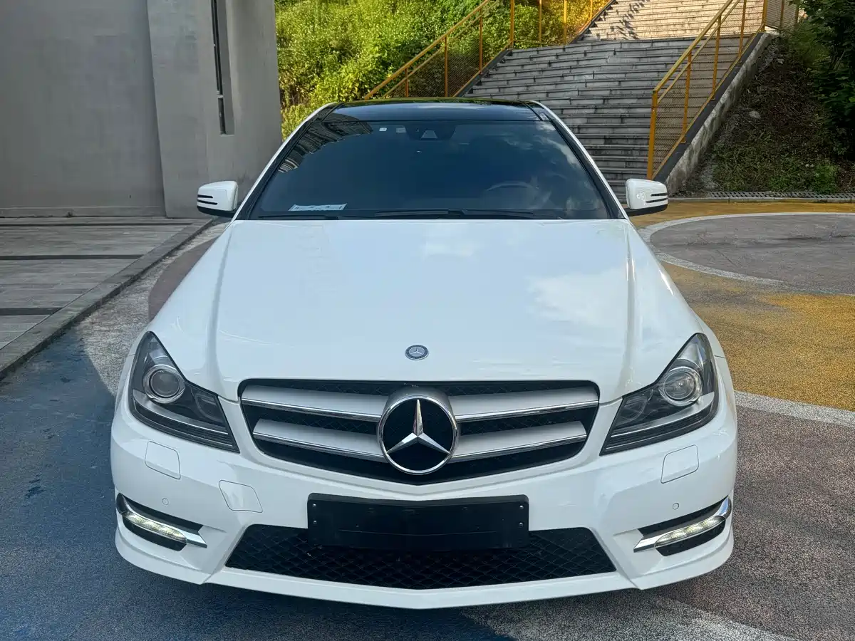 Mercedes-Benz C-Class (Import) 2013 C 180 Coupe фото 2