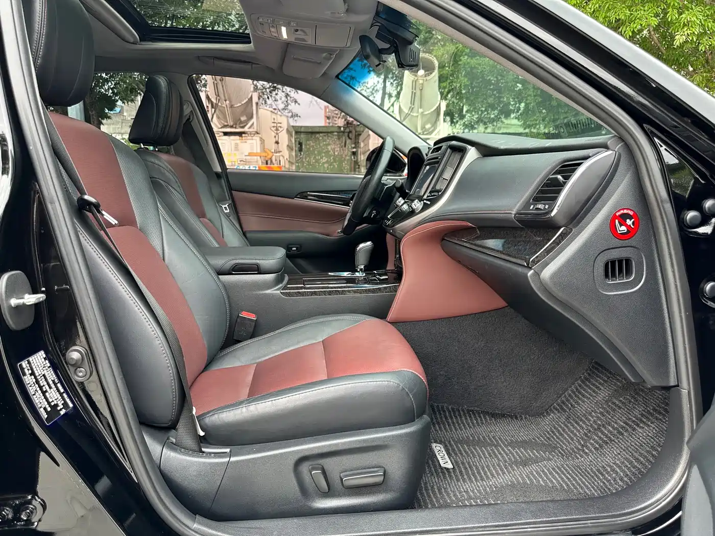 Toyota Crown 2018 2.0T Sport Edition фото 6