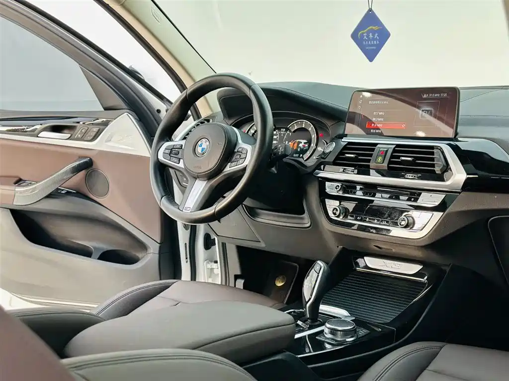 BMW X3 2018 xDrive25i M Sport Package China V фото 16