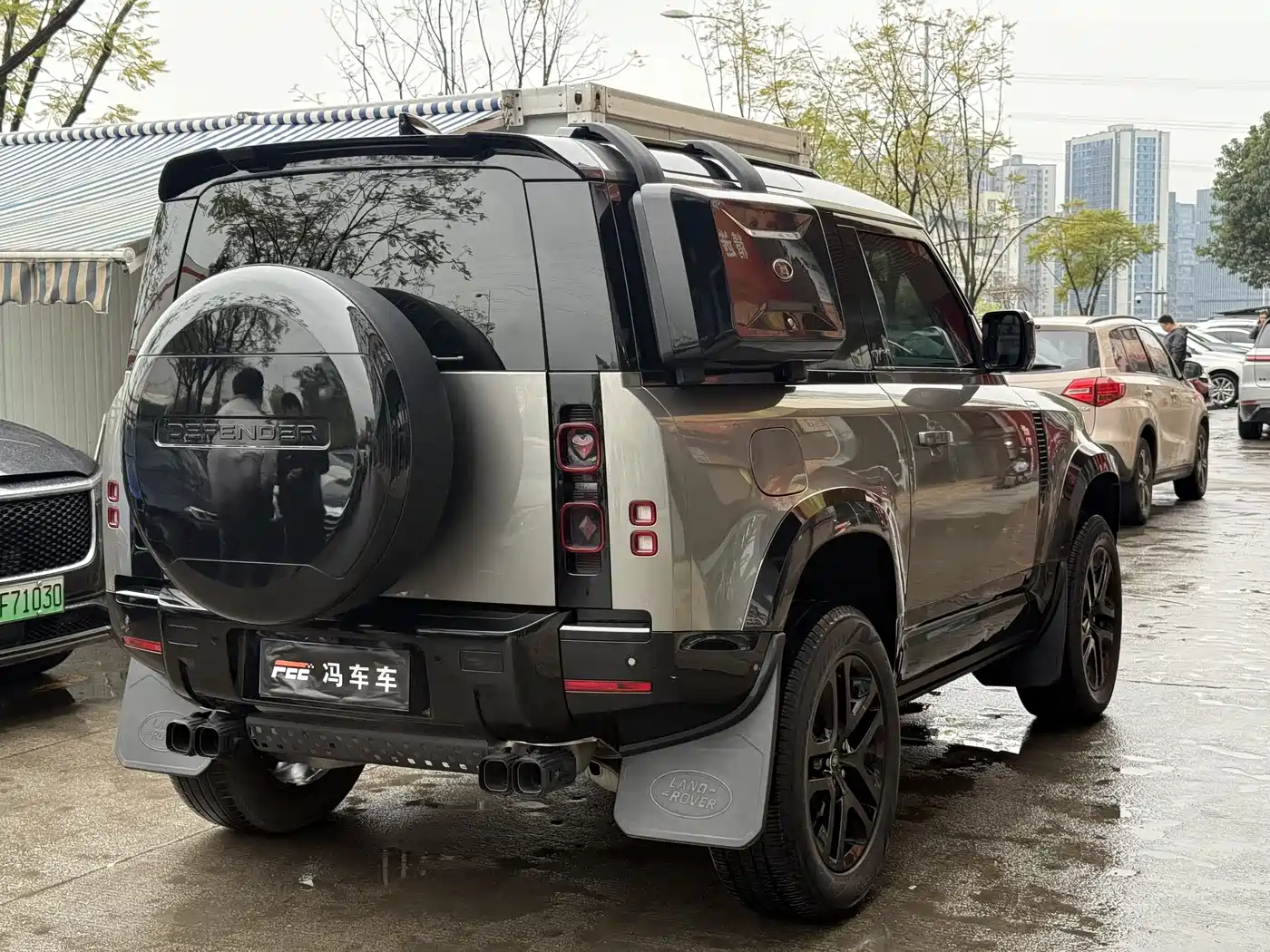 Land Rover Defender 2023 Facelift 90 3.0T P400 XS фото 12