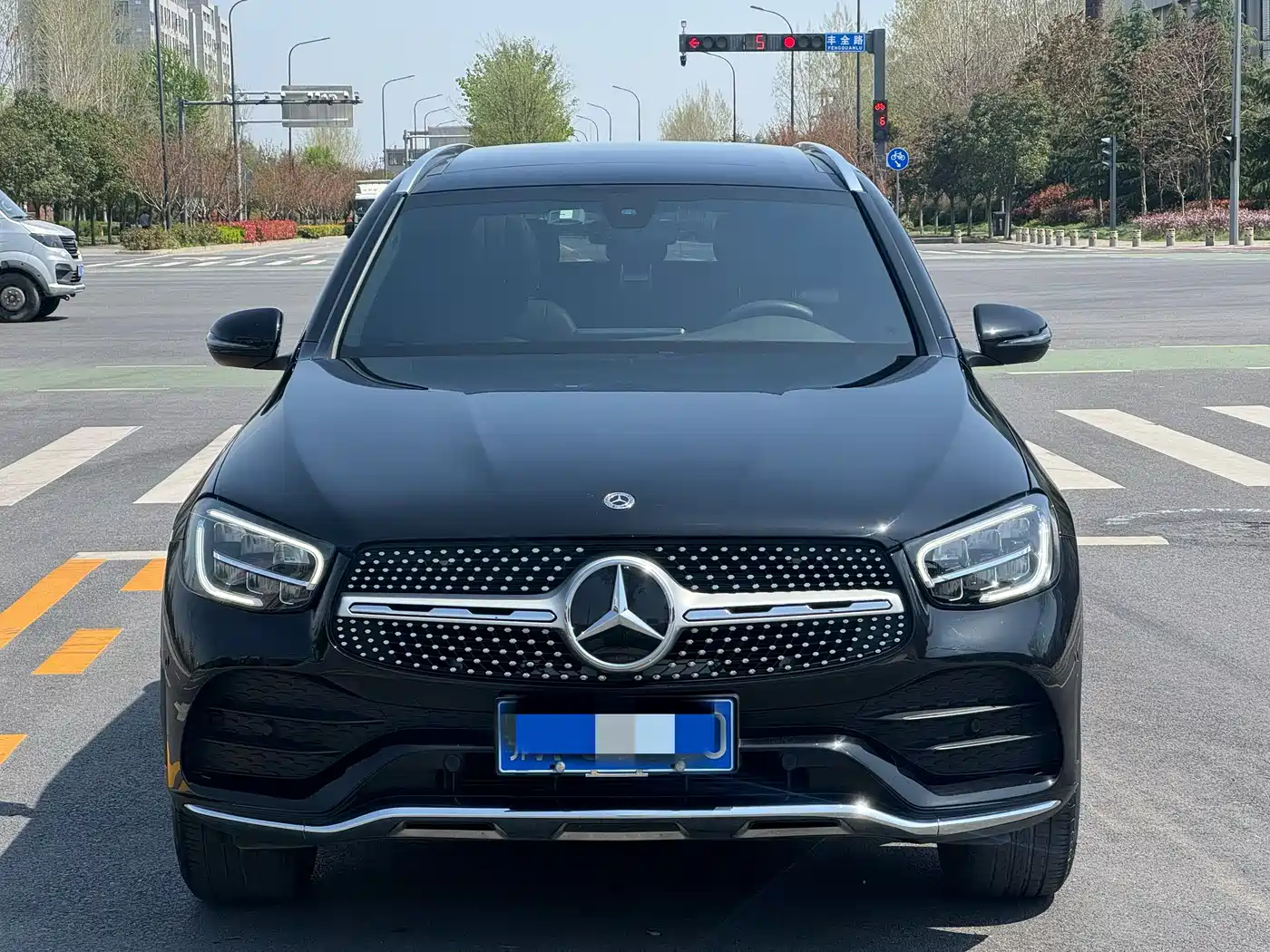 Mercedes-Benz GLC 2021 GLC 260 L 4MATIC Luxury фото 2
