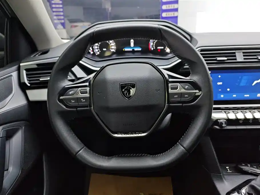 Peugeot 408 2022 1.6T Progressive Edition фото 15