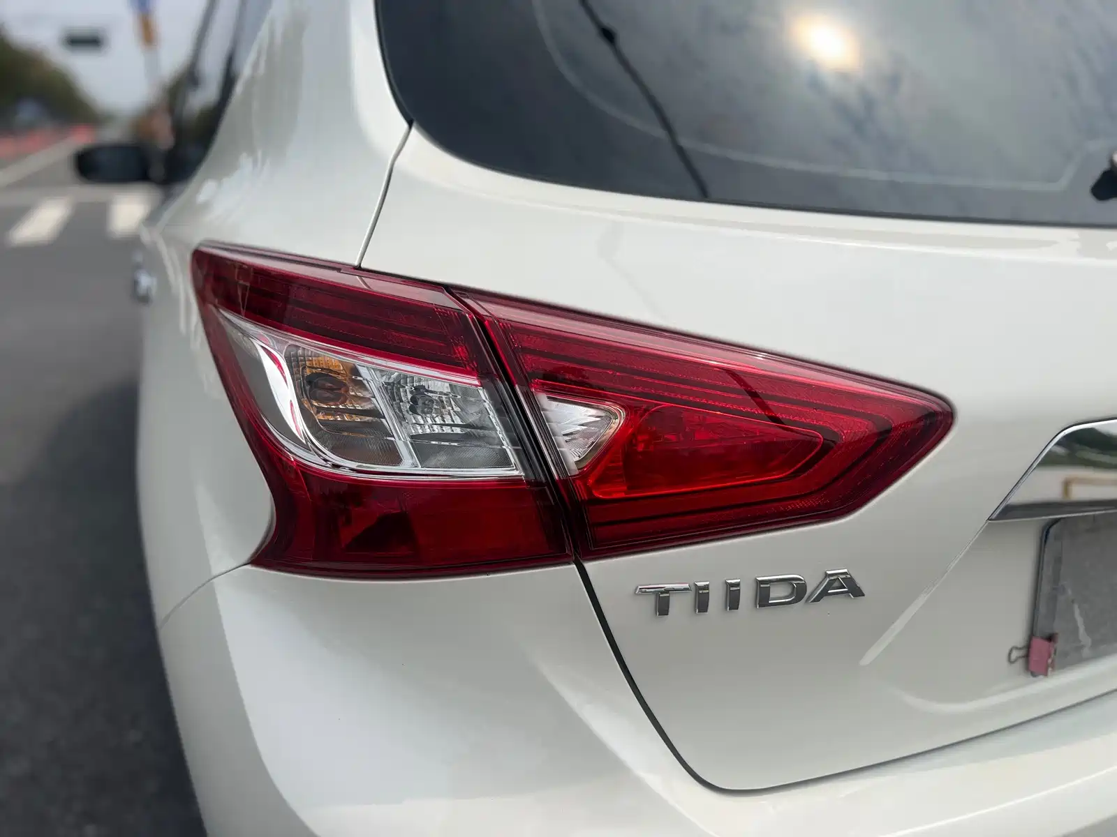 Photo 8 - Nissan Tiida