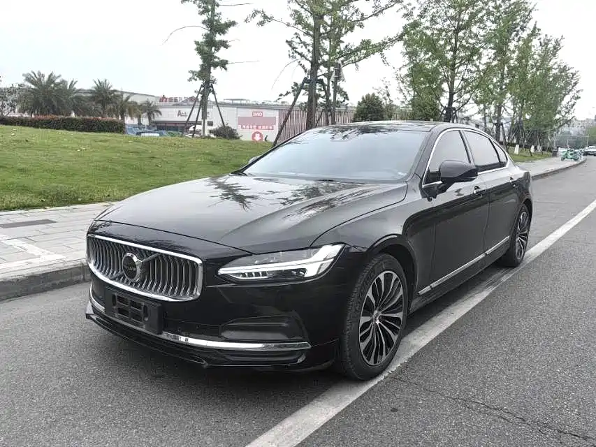 Volvo S90 2023 B5 Intelligent Comfort Luxury Edition