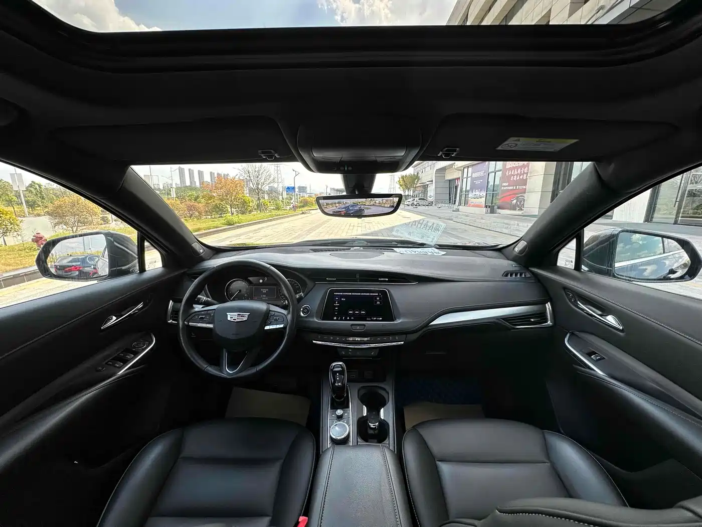 Cadillac XT4 2020 28T FWD Leading Trim фото 7