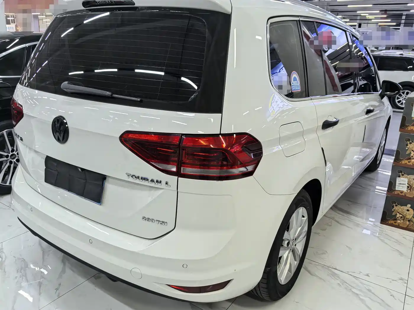 Volkswagen Touran 2016 Touran L 280TSI DSG Comfortline фото 5