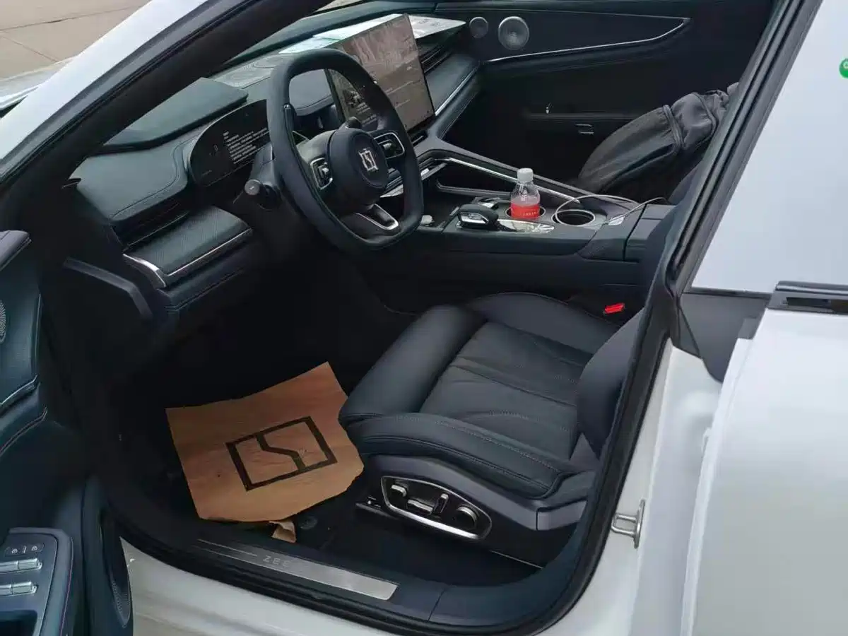 ZEEKR EXTREME KRYPTON 001