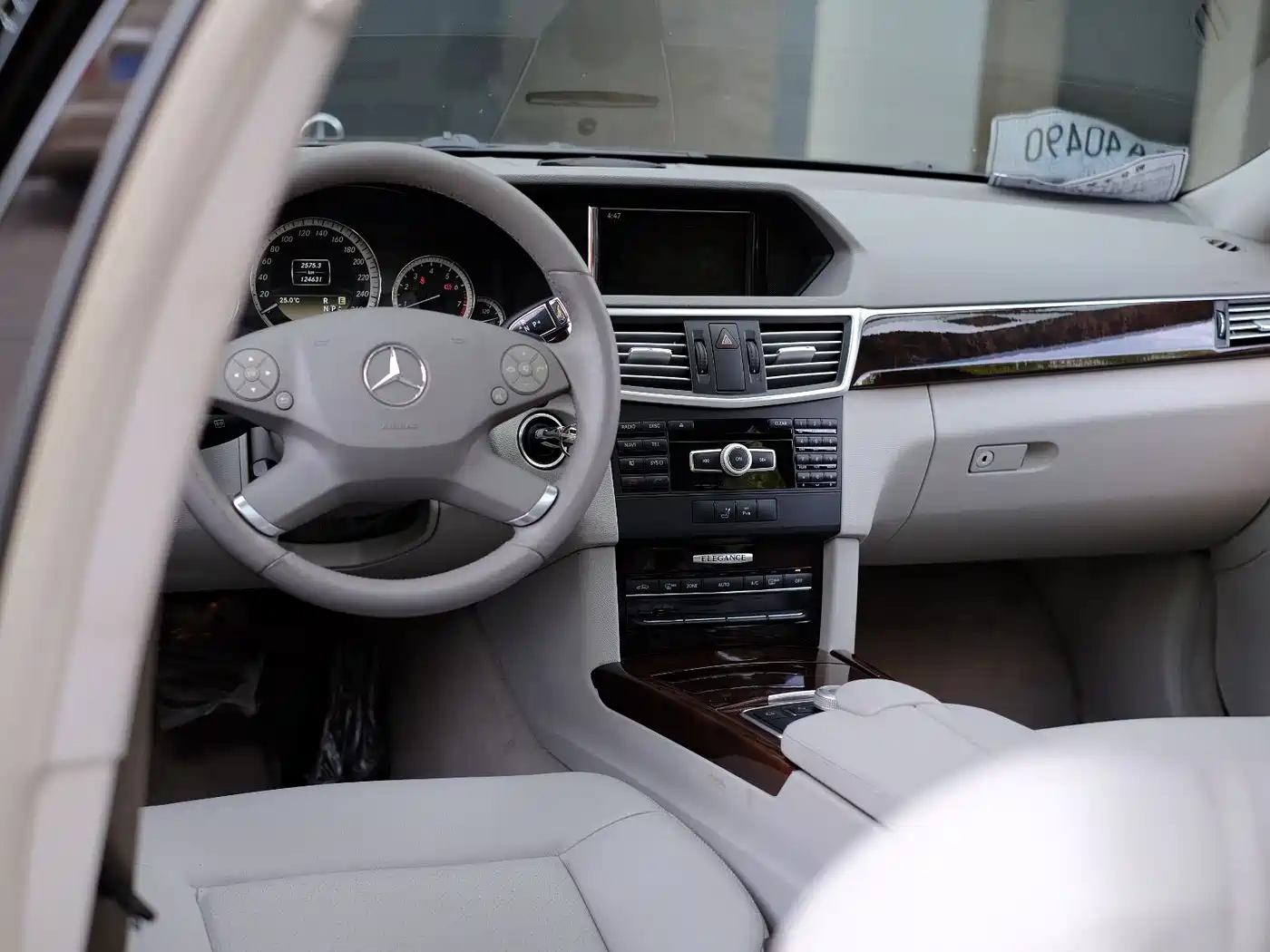 Mercedes-Benz E-Class 2012 E 200 L CGI Elegance фото 35