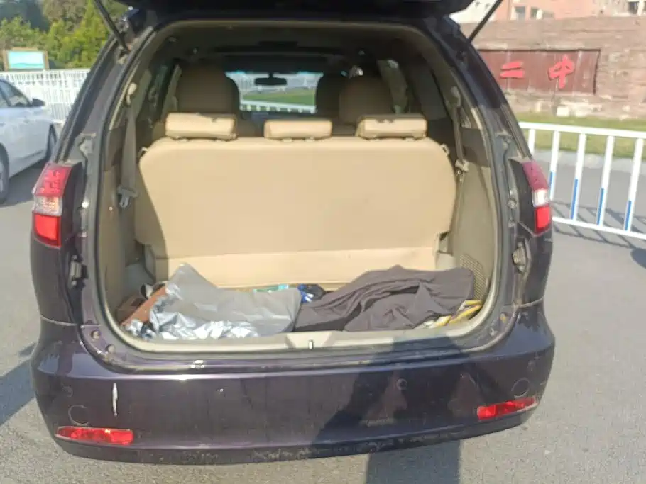 BYD M6 2017 2015 2.4L Automatic Luxury
