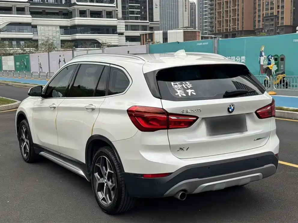 BMW X1 2019 sDrive18Li Premium Model фото 25