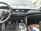 Photo 13 - Buick Regal