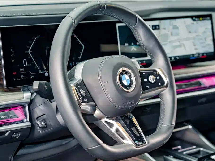 BMW 7 Series 2023 Model 735Li M Sport Package фото 9