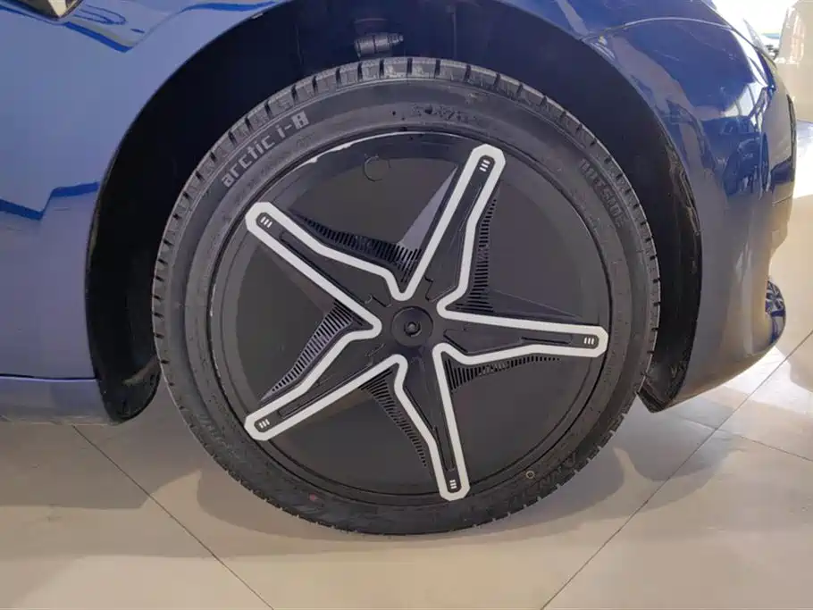 TESLA MODEL 3 (IMPORTED)