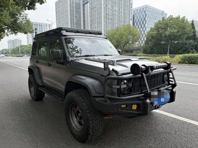 Photo 3 - Tank 300