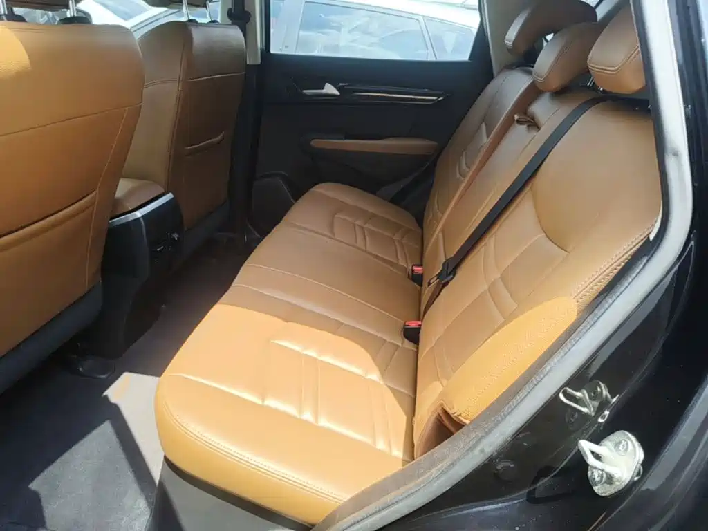 Dongfeng Fengdu MX5 2017 2016 2.0L Automatic Flagship Edition